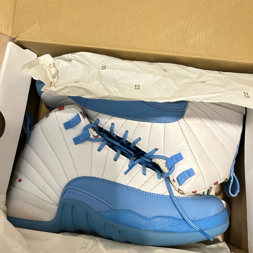 Air jordan 12s ‘emoji’